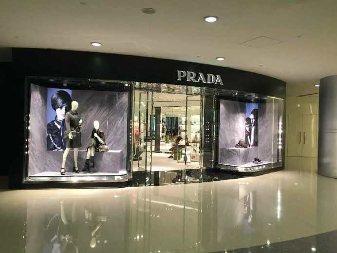 Prada-03